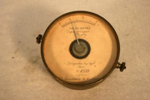 Voltmètre CARPENTIER