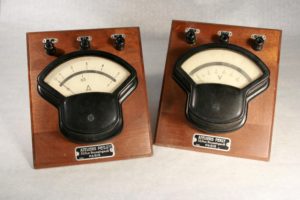 Voltmètre et ampèremètre PEKLY