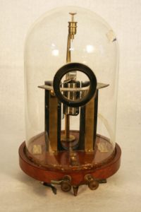 Galvanomètre à cadre mobile Desprez d’Arsonval (1)