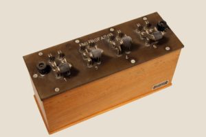 Boîte de condensateurs