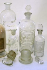 Flacons bouchés à l&rsquo;émeri