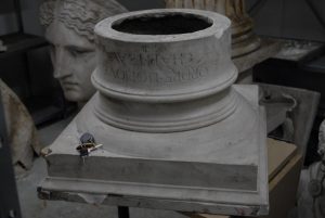 Chapiteau de colonne dorique du théâtre de Marcellus